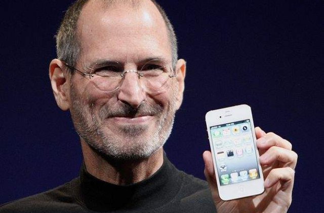 Cutremur in IT: Steve Jobs demisioneaza!
