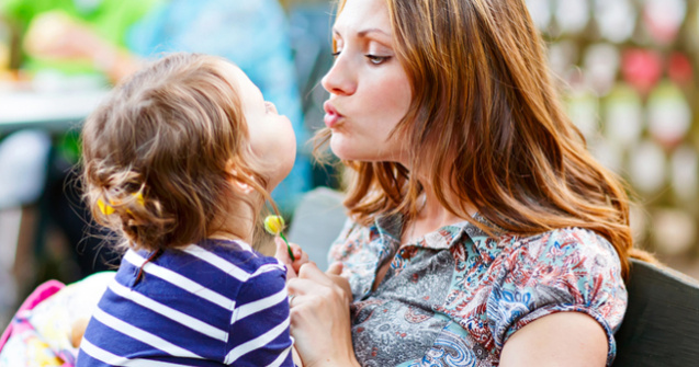  Top  9 pasi pentru construirea unei relatii puternice intre parinti si copilul lor