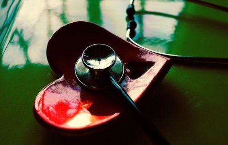 Cantecul "Macarena" poate sa salveze vieti prin corelarea ritmului sau cu cel al masajului cardiac