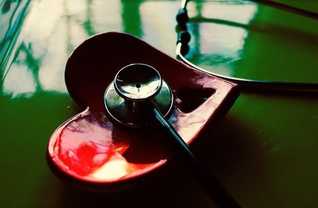 Cantecul "Macarena" poate sa salveze vieti prin corelarea ritmului sau cu cel al masajului cardiac