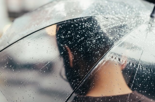 Informare meteo: Ploi torentiale la nivelul intregii tari, pana luni seara