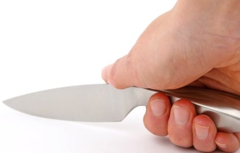 Un barbat de 35 de ani a fost arestat dupa ce a furat un autoturism sub amenintarea cutitului