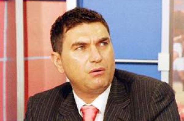 Borcea: 'Au voie sa danseze pe mese'