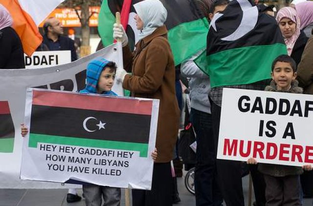 Unul dintre fii lui Gaddafi, dispus la negociere