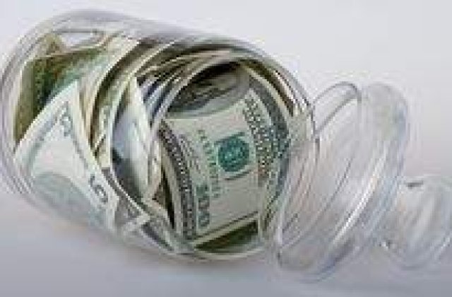 Romanii investesc in seifuri