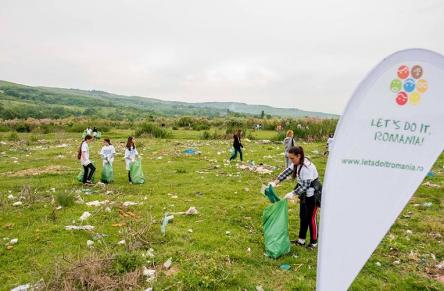 Let's Do It, Romania! recruteaza voluntari pentru Ziua de Curatenie Nationala