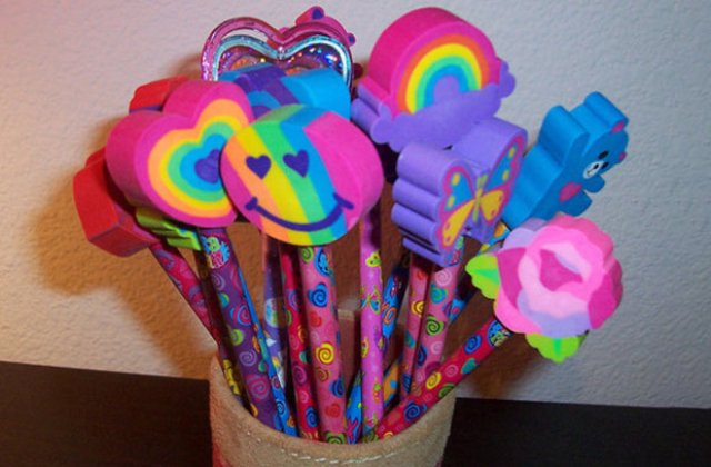 10 imagini pe care doar cei care au copilarit in anii &#39;90 le vor intelege pe deplin