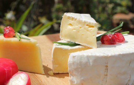  Top  Branza a existat inaintea limbajului. Curiozitati despre branzeturi