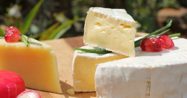  Top  Branza a existat inaintea limbajului. Curiozitati despre branzeturi