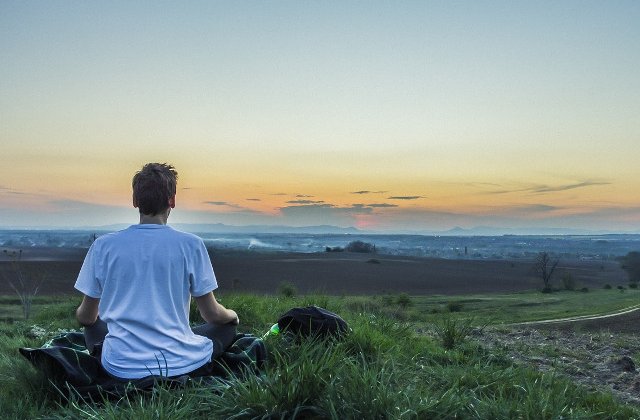 8 beneficii surprinzatoare ale meditatiei demonstate stiintific