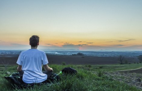  Top  8 beneficii surprinzatoare ale meditatiei demonstate stiintific