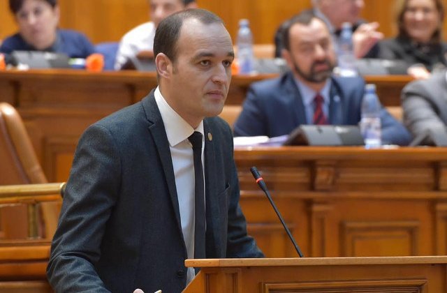 Presedintele PNL Gorj: Este prima data in istoria Romaniei cand avem un miting de sustinere a unui condamnat penal