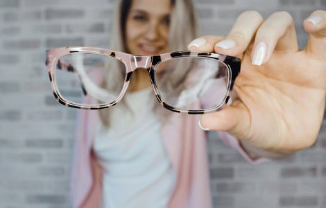  Top  6 motive banale care duc la tulburari ale vederii