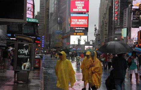 Ce a lasat in urma furtuna Irene: Bilantul victimelor