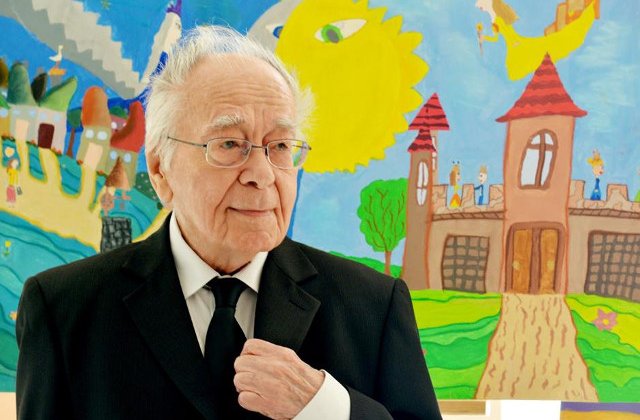 Asociatia "MagiCAMP" si filosoful Mihai Sora, castigatori ai Premiului Cetateanului European 2018