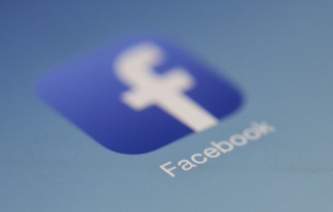 Noua gafa Facebook: Un virus informatic a facut publice mesajele a 14 milioane de utilizatori