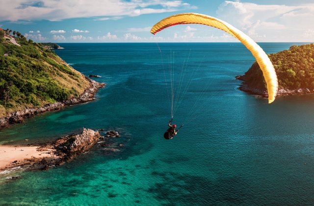 Reducerea stresului cu sporturi extreme. Noua metoda prin care corporatistii se detensioneaza