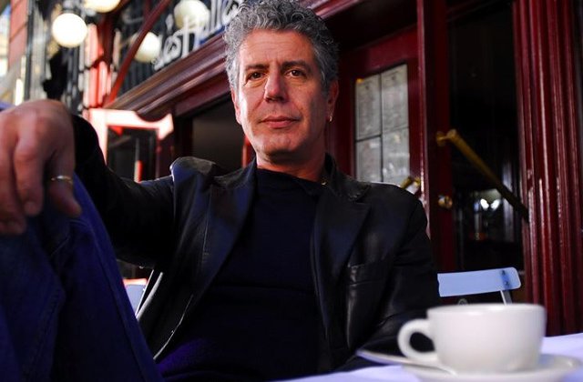 Celebrul bucatar Anthony Bourdain s-a sinucis