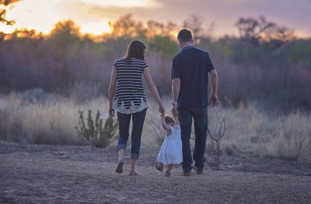 10 afirmatii ale parintilor care ii pot afecta serios pe copii, in viitor