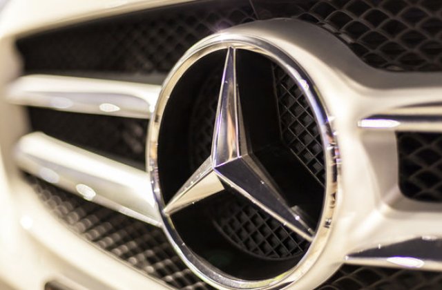 Decizia autoritatilor germane in cazul emisiilor diesel Mercedes: 774.000 de vehicule din Europa vor fi chemate in service pentru actualizarea softului motoarelor