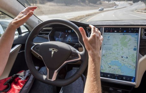 Britanicii avertizeaza: "Masinile complet autonome nu vor fi disponibile inca multi ani de acum inainte"