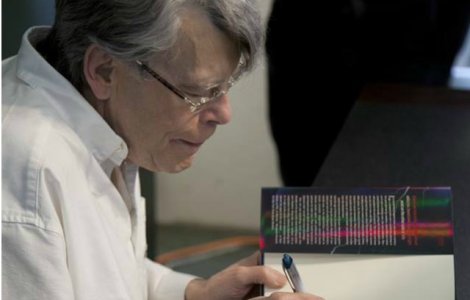  Top  14 scriitori celebri carora editurile le-au refuzat cartile