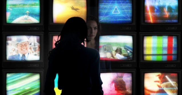 Primele imagini din continuarea Wonder Woman pun fanii in dificultate