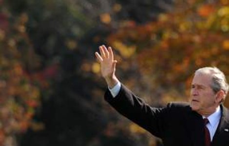Bush se retrage 'cu fruntea sus'