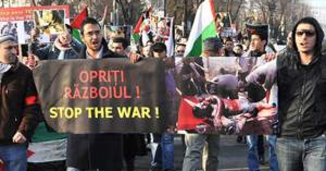 Peste 250 de arabi au protestat la Iasi impotriva ofensivei militare din Fasia Gaza