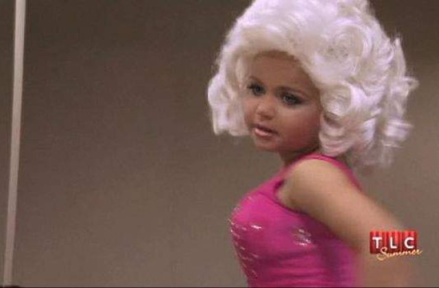 [VIDEO] I-a pus sani falsi la patru ani