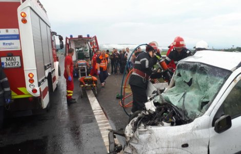 Patru persoane au murit in urma unui accident petrecut pe autostrada A1 Deva-Simeria