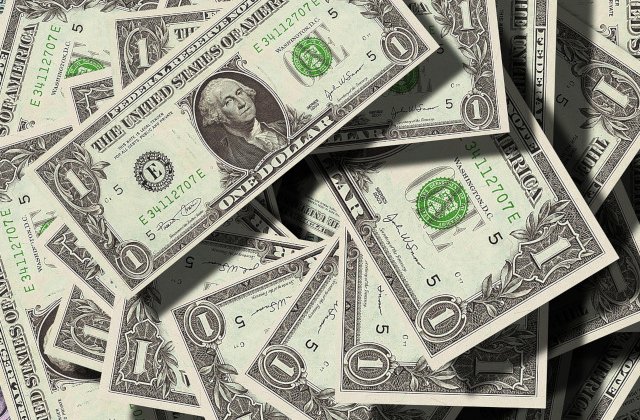 Un american a castigat la loto dupa ce a jucat aceleasi numere timp de 18 ani