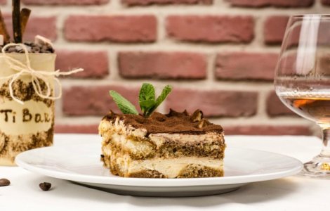  Top  Istoria ciudata si interesanta a celor mai populare deserturi din lume