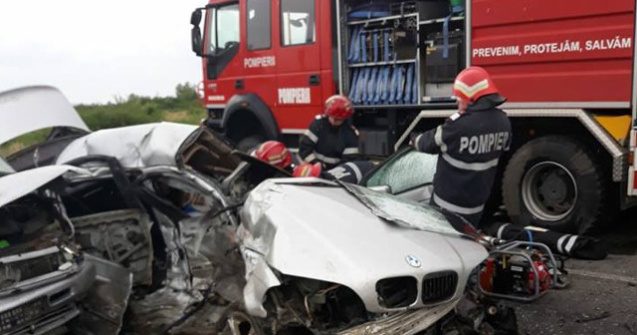 Arad: O persoana a murit si alte cinci au fost ranite in urma unui accident rutier