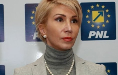 Raluca Turcan: Ar trebui sa plecati acasa si nu doar acasa de la guvernare, ci acasa din aceasta institutie