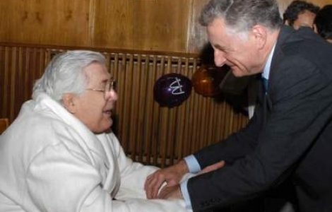 Alexandru Pesamosca, inmormantat in aplauzele a peste trei sute de oameni