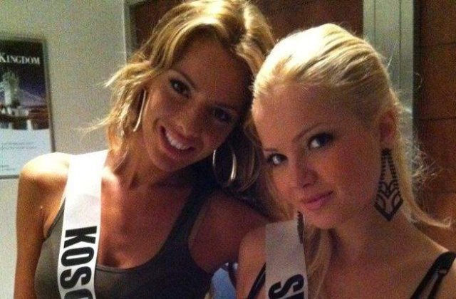 Ce fotografie a scandalizat doua state?