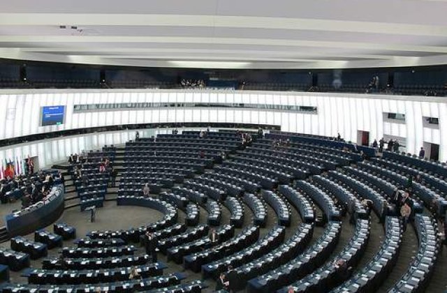 Ce au facut europarlamentarii "pentru noi" in plina criza?