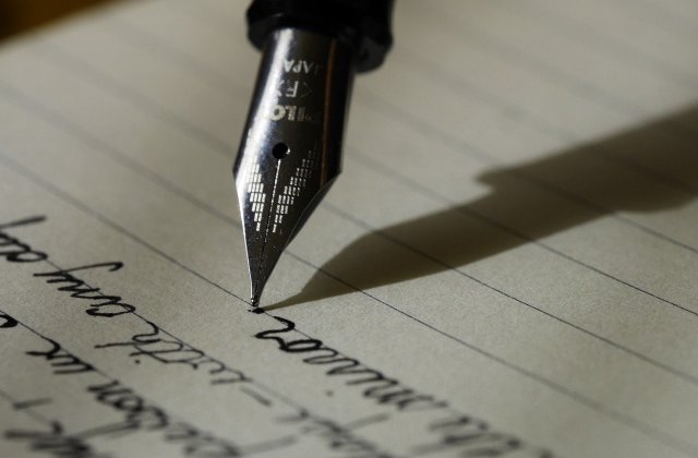 10 lucruri pe care scrisul de mana le spune despre tine