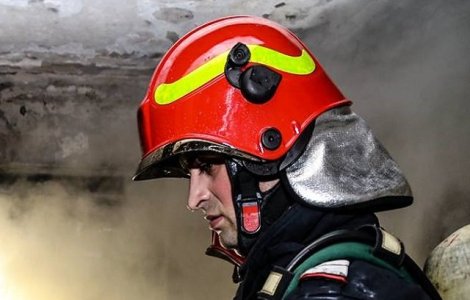 Un barbat din Olt a murit dupa ce casa in care locuia a luat foc