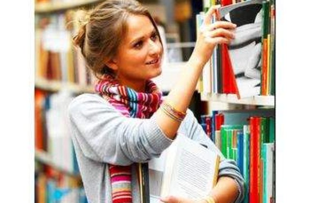 Se deschide anul academic de masterat 2011-2012