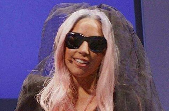 Vezi cum arata Lady Gaga fara machiaj