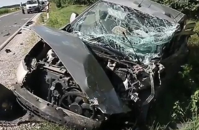 Opt romani au fost raniti in urma unui accident petrecut in Ungaria