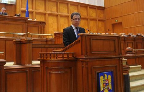 Deputatul Daniel Olteanu a parasit grupul PNL si s-a inscris in ALDE