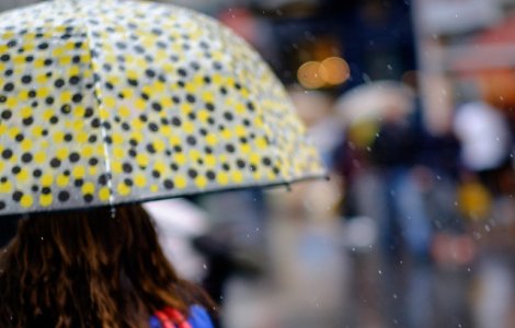 Avertizarile cod portocaliu si cod galben de vreme instabila, actualizate