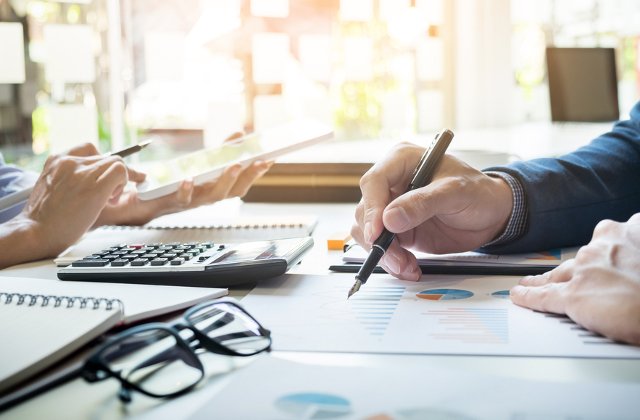 Cum sa faci un buget de salarii pentru afacerea ta: 5 aspecte pe care sa le ai in vedere