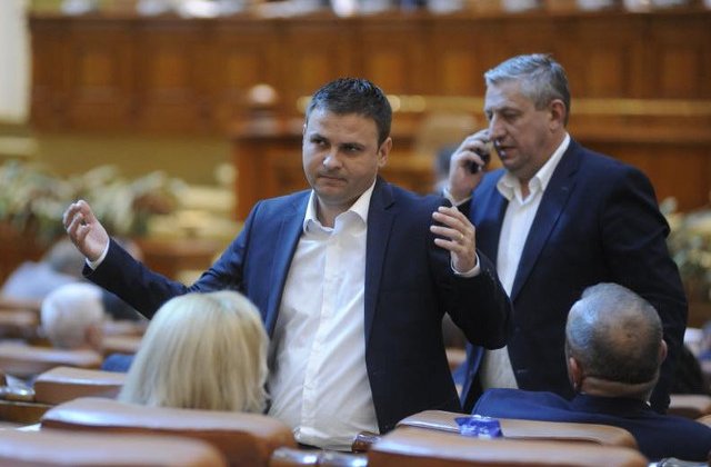 Suciu (PSD): Restrictiile din Palatul Parlamentului nu sunt pentru jurnalisti, ci pentru protestatarii USR