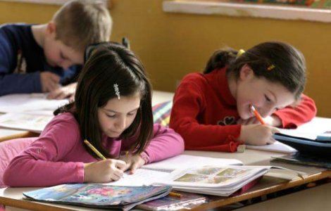 Funeriu vrea ca imnul national sa fie intonat in scoli