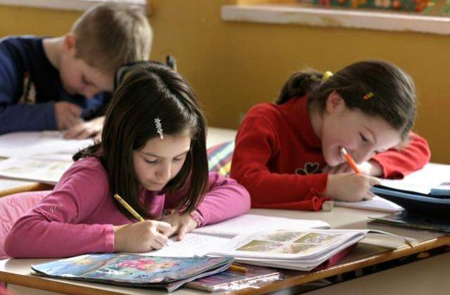 Funeriu vrea ca imnul national sa fie intonat in scoli