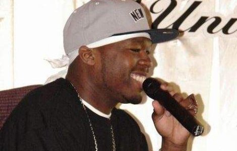  Video  50 Cent ajuta copiii din Africa